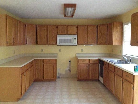 3rd image of 86 Sgoda Cir N