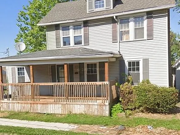 28 8th St SW, Massillon, OH 44647
