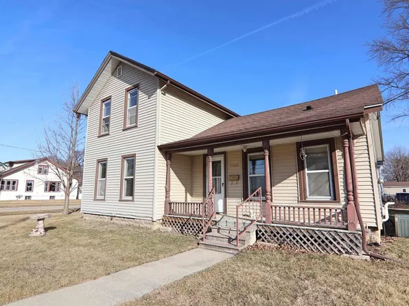 1420 Mineral Point Avenue, Janesville, WI 53548