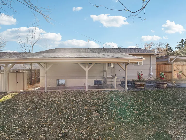 1235 Tonka Ave — Photo 35