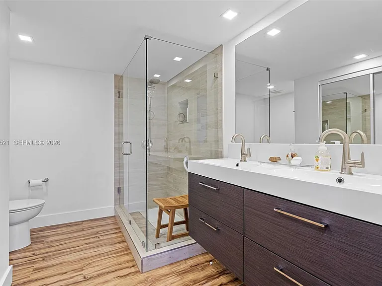 13953 Kendale Lakes Cir #608B — Photo 11