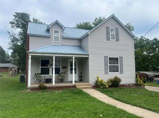 319 S Spring St, Perryville, MO 63775