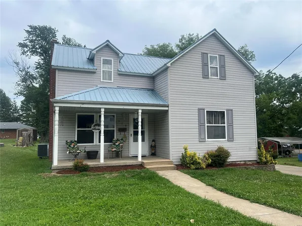 319 S Spring St, Perryville, MO 63775