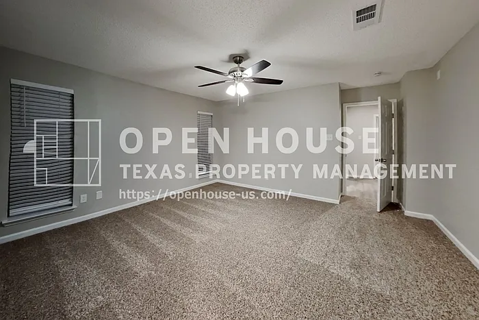 1052 Fairview Dr — Photo 10