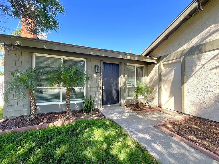 2757 Aries Ln — Photo 1