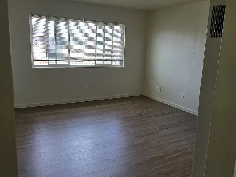 1277 Yulupa Ave #13 — Photo 10