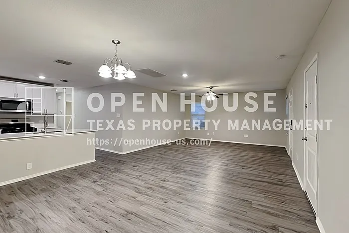 5529 McClelland St — Photo 6