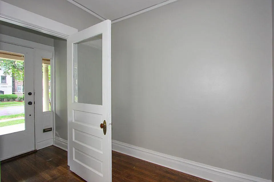 3 bed, 1500 sqft, $3,600 — Photo 2