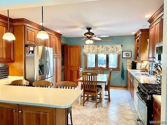 3rd image of 10638 Sisson Hwy