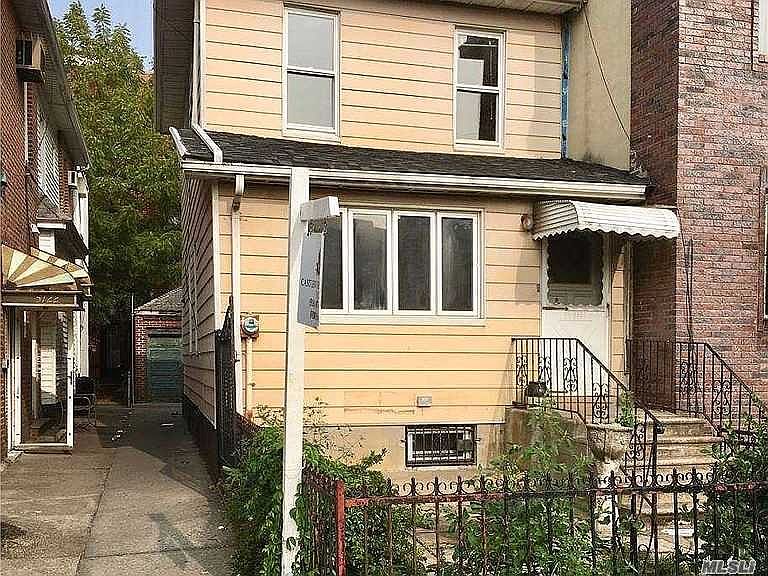2nd image of 5718 18th Ave