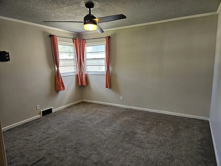 3609 6th Ave S — Photo 8