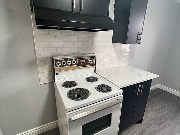 2nd image of 524 Pitt St W Unit 207