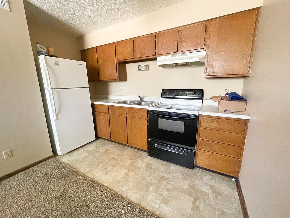 2nd image of 428 N 6th St #1