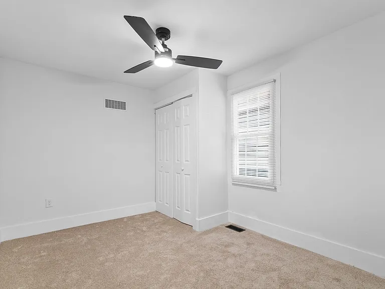 2207 Marshall Ave — Photo 27