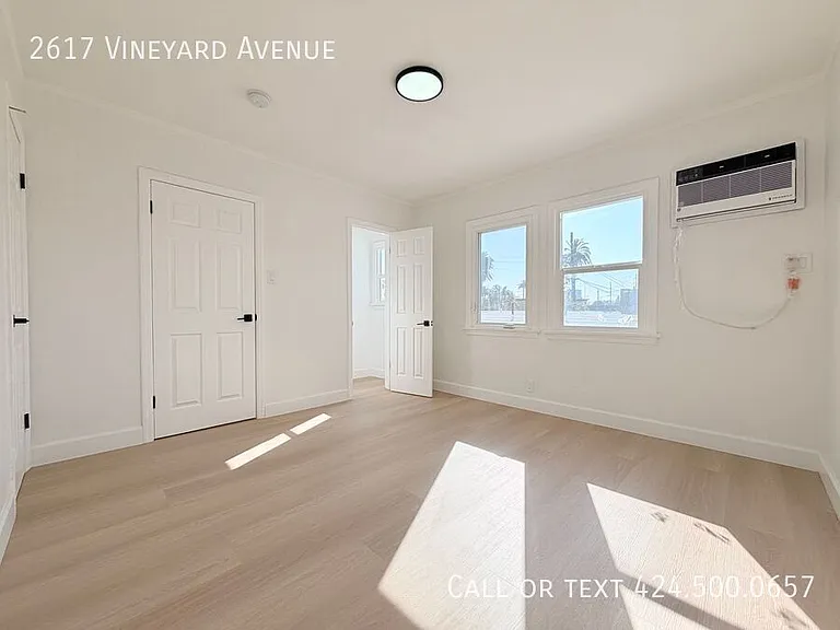 2617 Vineyard Ave — Photo 11
