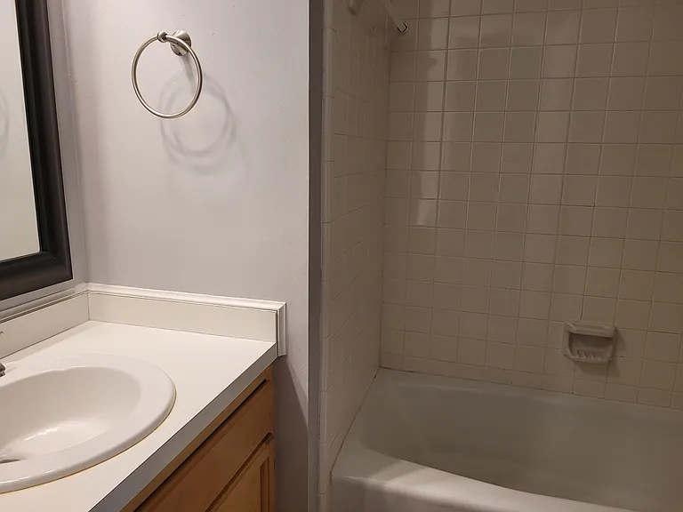 3233 Cypress Park Rd #D — Photo 19