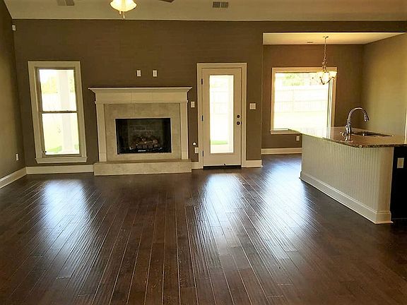 3rd image of 35 Misty Fields Dr