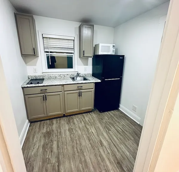 107 Dublin Ln #101 — Photo 1