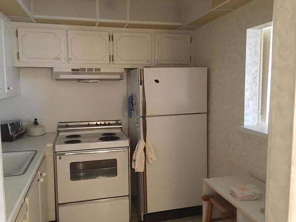 5th image of 87 Canterbury D #D-0870