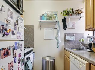 2215 Green St APT B2, Philadelphia, PA 19130