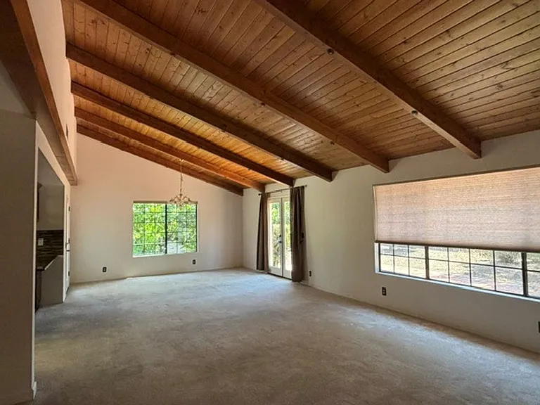 1309 Cheyenne Ln — Photo 6