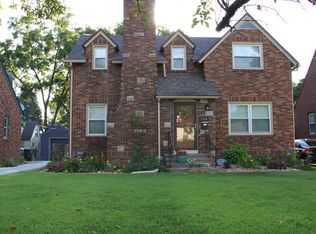 2719 42nd St, Des Moines, IA 50310