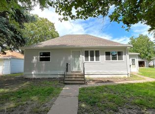 305 W 5th Ave, Sumner, NE 68878