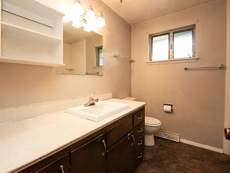 402 Tedmon Dr — Photo 23