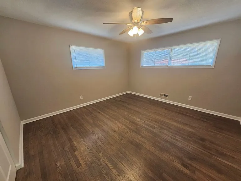 3415 Hyland Dr — Photo 8