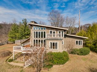 507 Scenic Hwy, Lookout Mountain, TN 37350