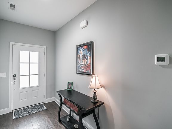4th image of 131 Telavera Dr