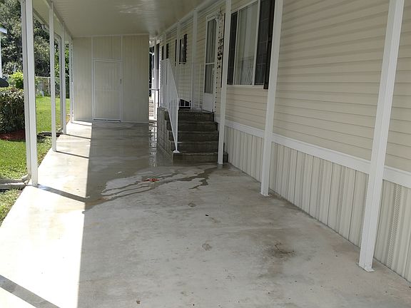 2nd image of 11250 SW 13th Pl