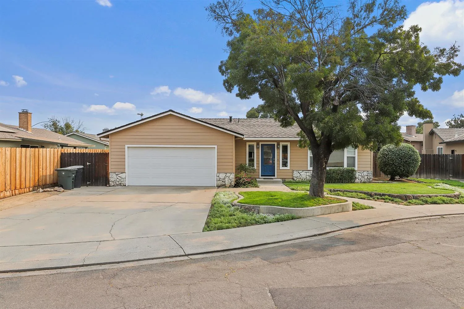 3708 Penrose Cir photo 1