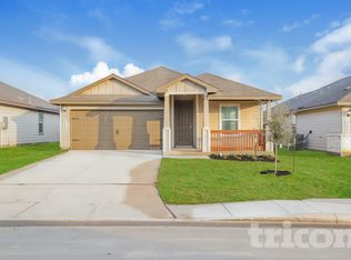 13665 Paxton Blvd, Saint Hedwig, TX 78152