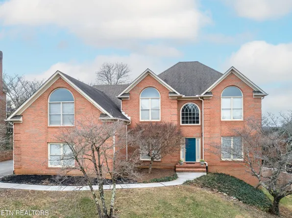 345 Farragut Crossing Dr, Knoxville, TN 37934