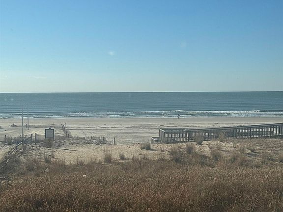 2nd image of 2721 Boardwalk #207