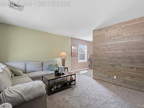 3rd image of 6452 Marcy St