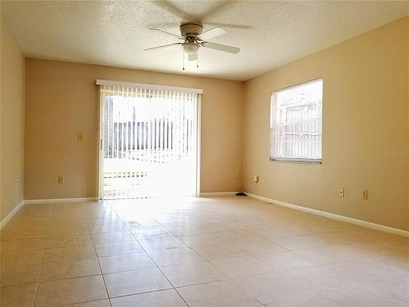 5th image of 424 Enka Ave