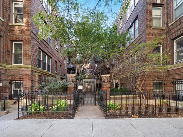 3648 N Pine Grove Ave #3J, Chicago, IL 60613