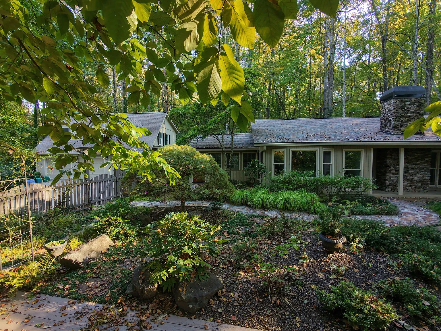 4 bed, 2127 sqft, $4,500 — Photo 4