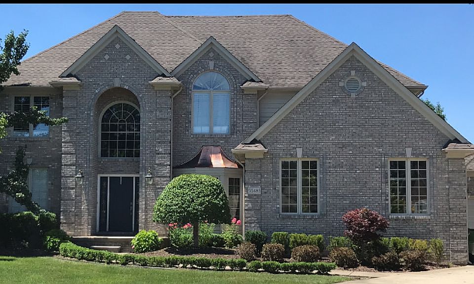 1st image of 55485 Macintosh Ct