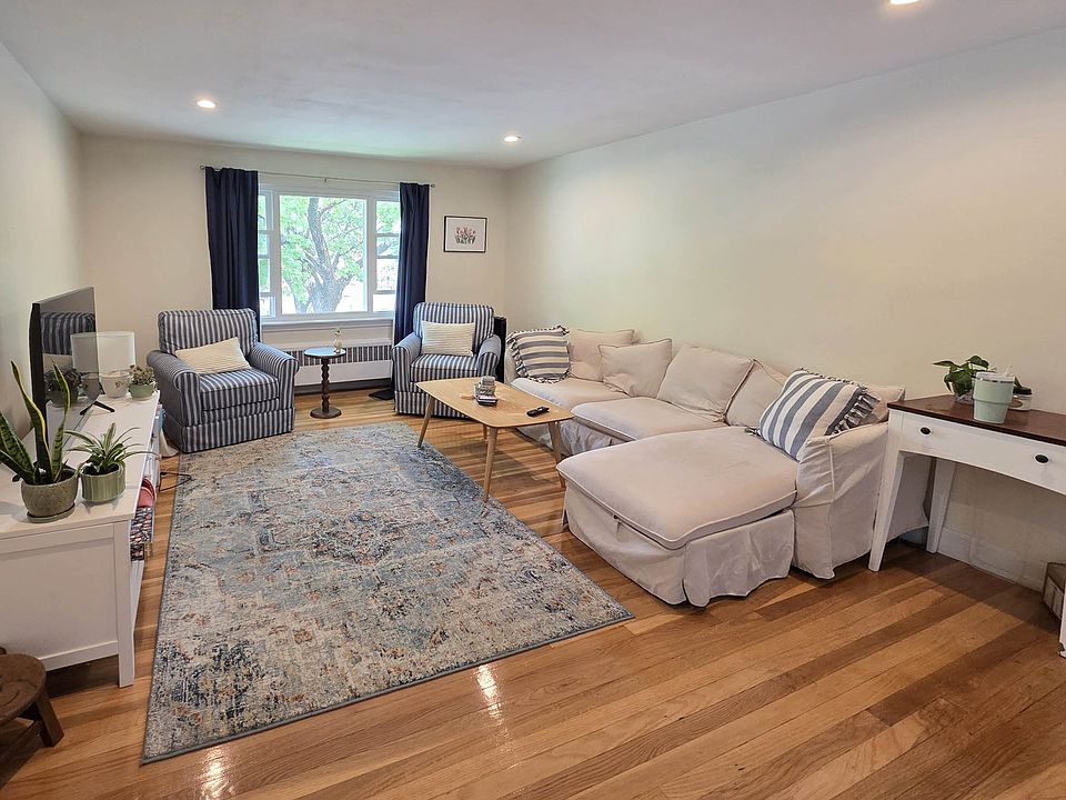 1st image of 14 Louise Rd #2B