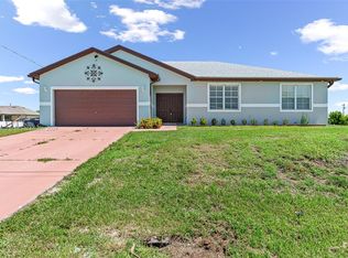 4028 24th St SW, Lehigh Acres, FL 33976