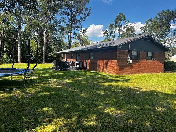 4th image of 1121 Cypress St