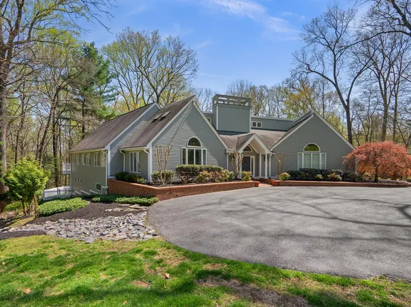 18 Pinebark Ct, Brinklow, MD 20862