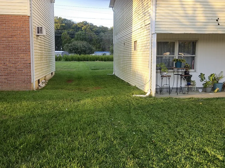 190 Lovers Ln #YOUR RENTAL — Photo 5