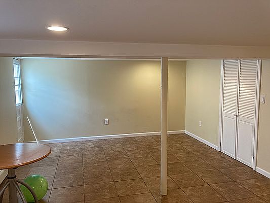 5th image of 21-24 Clintonville St #1