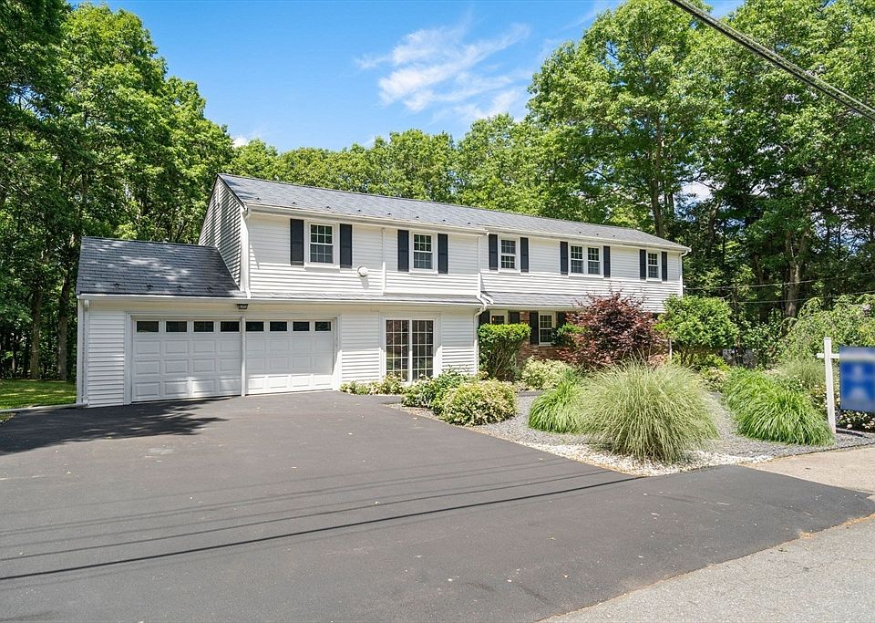 1st image of 19 Country Ln