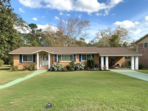 2nd image of 1802 Camellia Dr