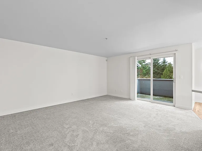 Spacious 2x2 Apartment Homes in Central Tacoma! — Photo 22